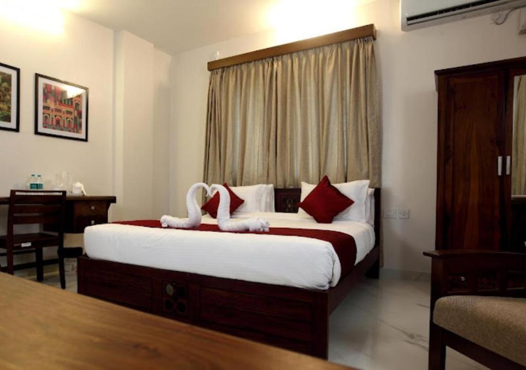 Hotel Vijaydeep Place Near Delhi Airport Ню Делхи Екстериор снимка