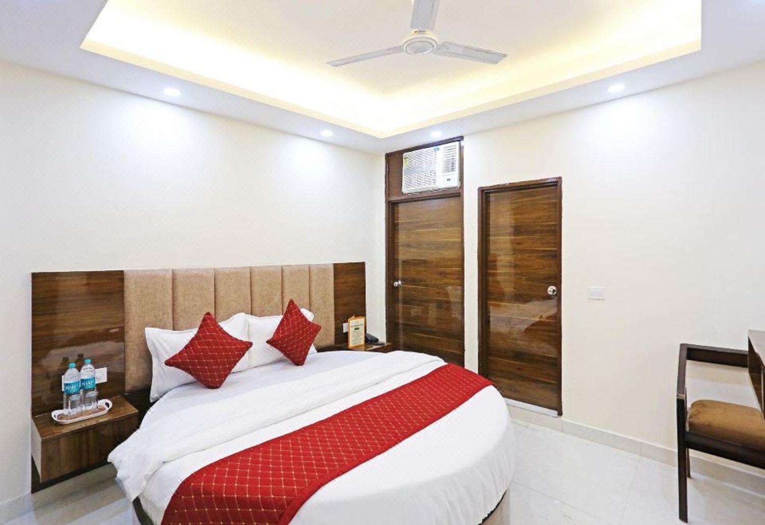 Hotel Vijaydeep Place Near Delhi Airport Ню Делхи Екстериор снимка